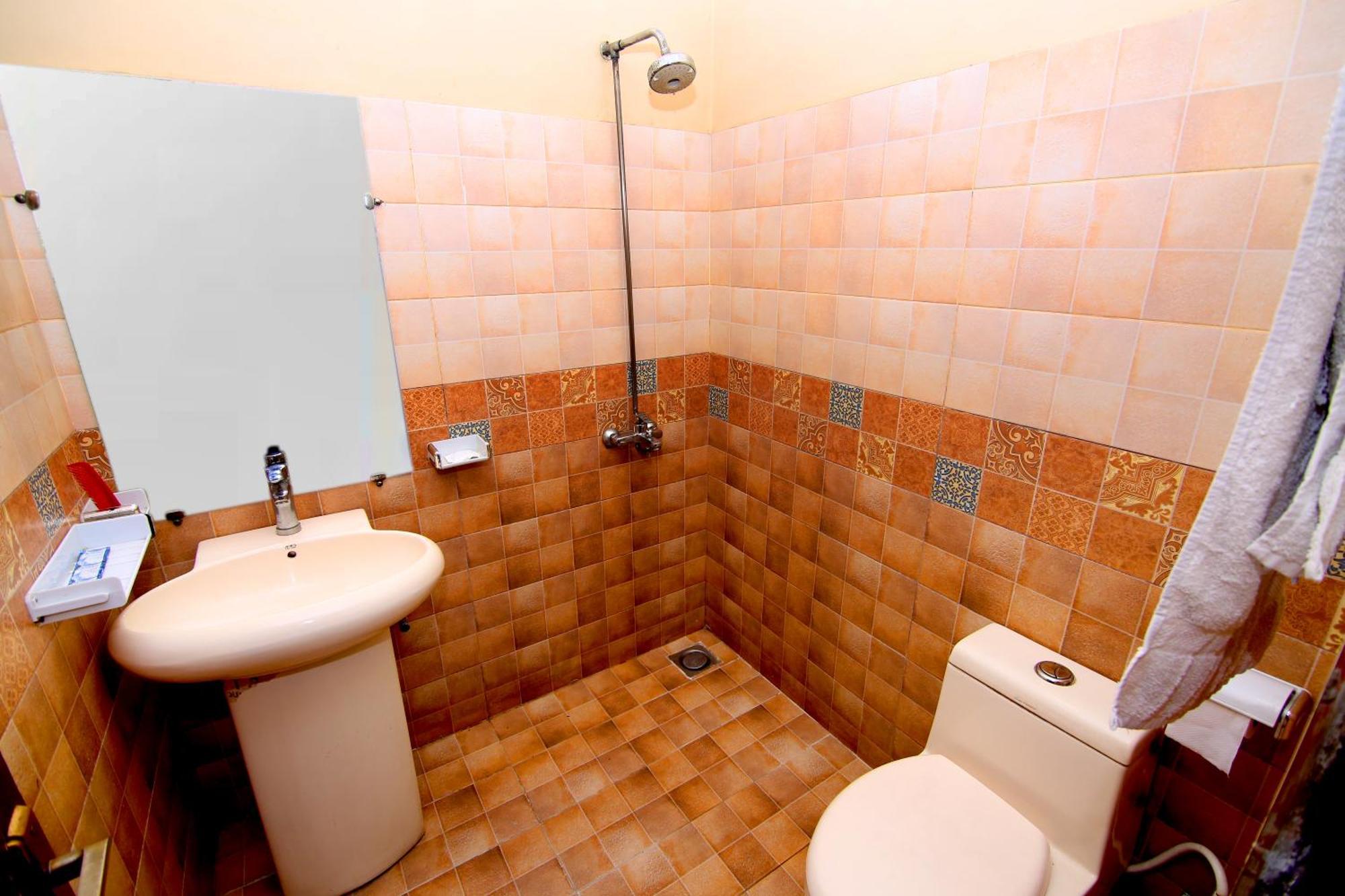 Premier Inn Gulberg Lahore Exteriör bild