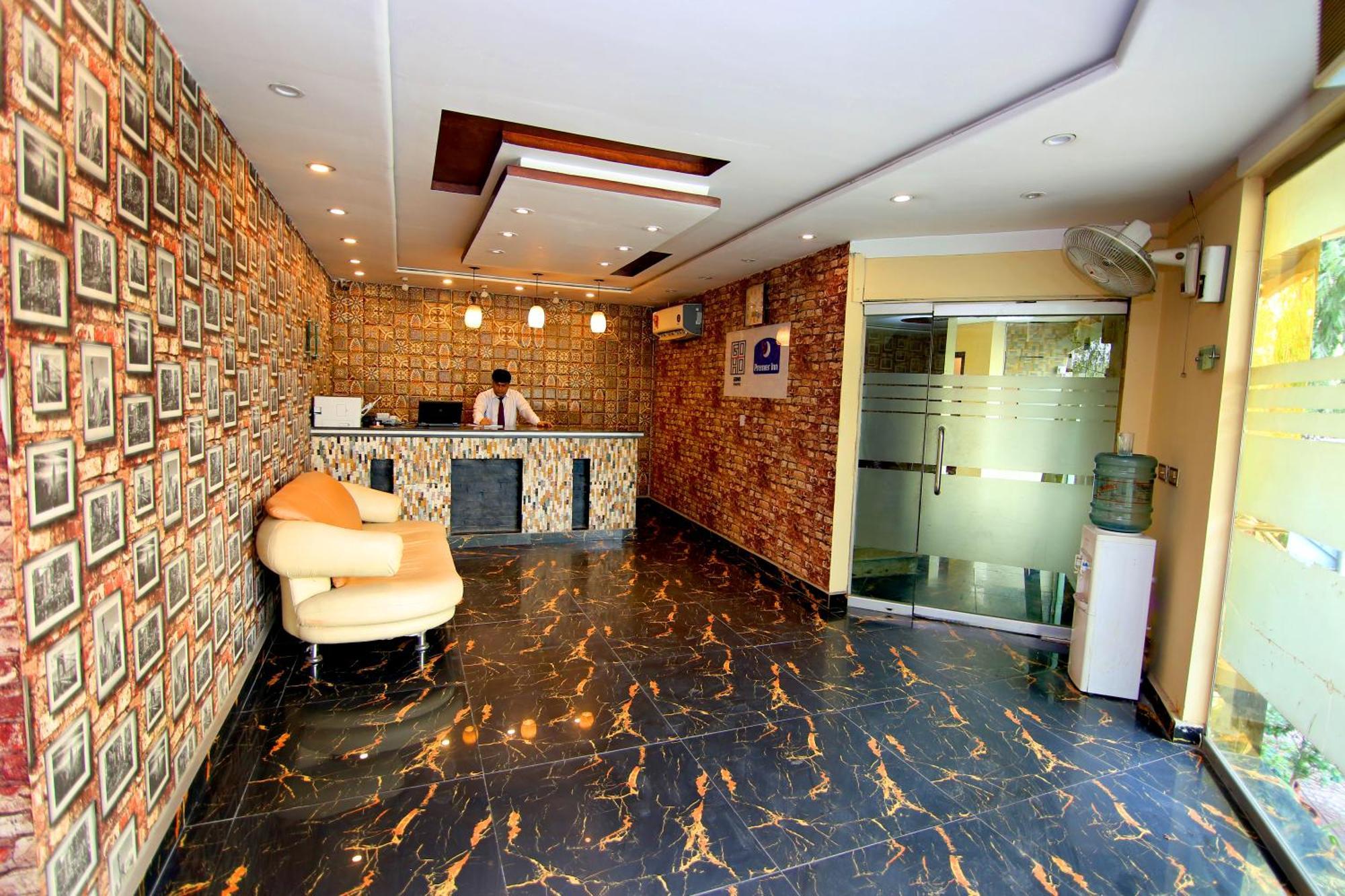 Premier Inn Gulberg Lahore Exteriör bild