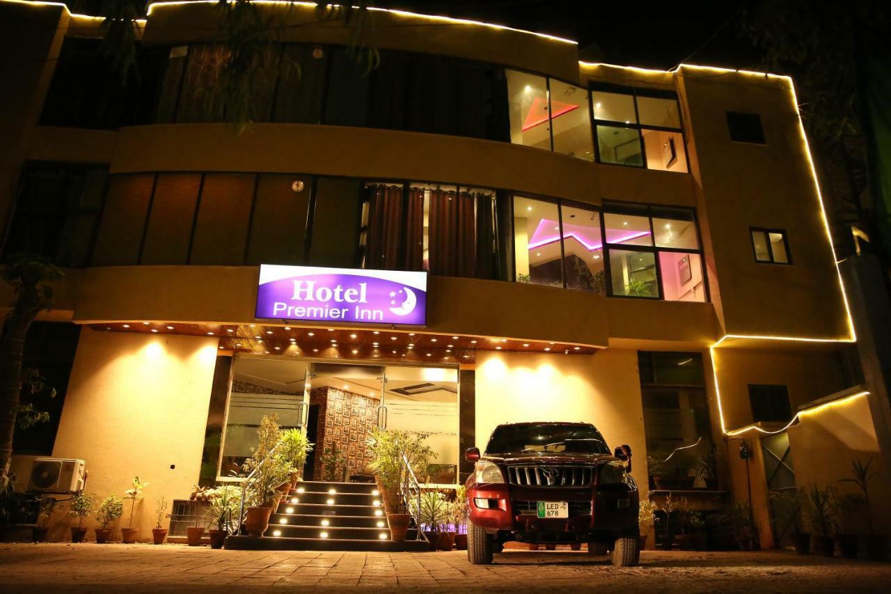Premier Inn Gulberg Lahore Exteriör bild